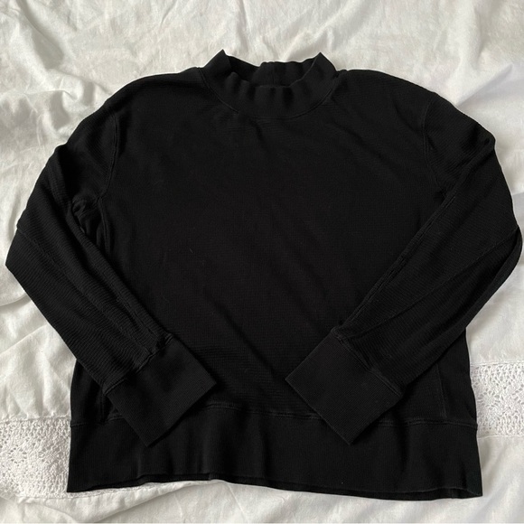 Monrow MEDIUM waffle knit top black mock neck - Picture 1 of 7